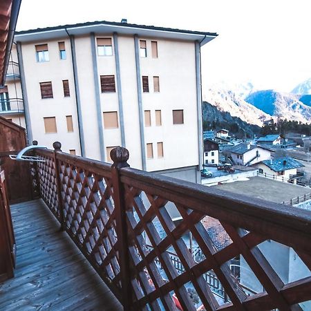 Residence Aquila - Mono Le Tre Dame Brusson Exterior photo