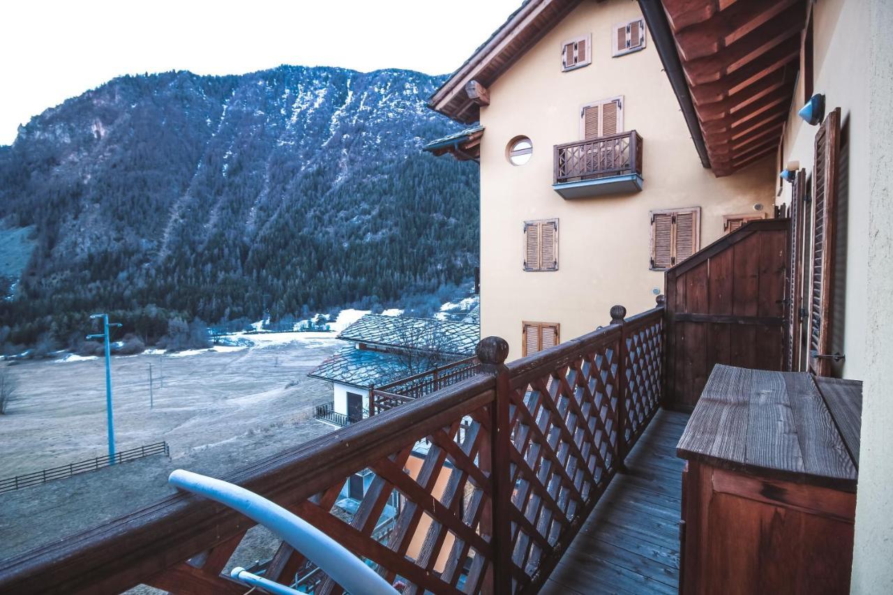 Residence Aquila - Mono Le Tre Dame Brusson Exterior photo